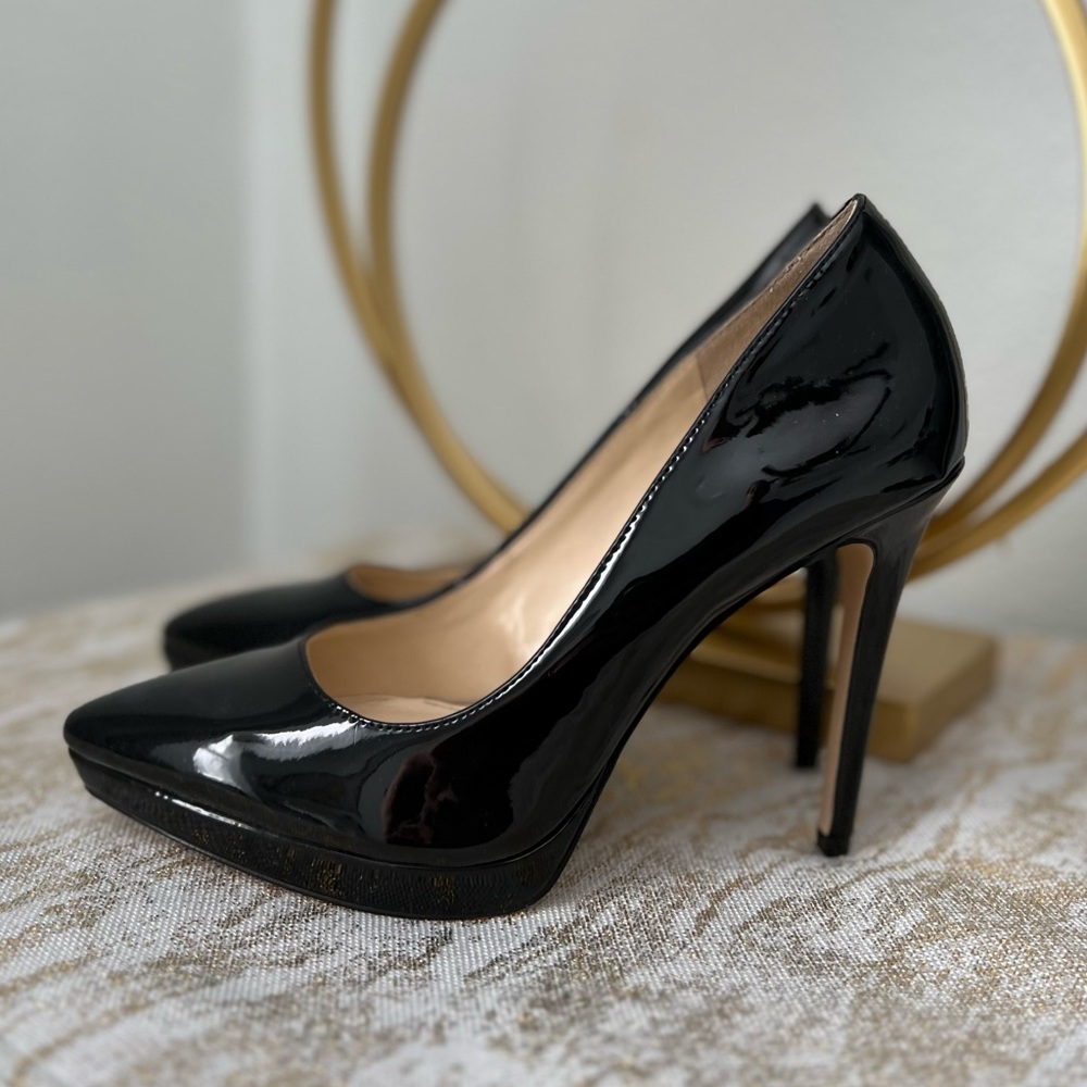 Jessica Simpson Black Pumps Size 7.5